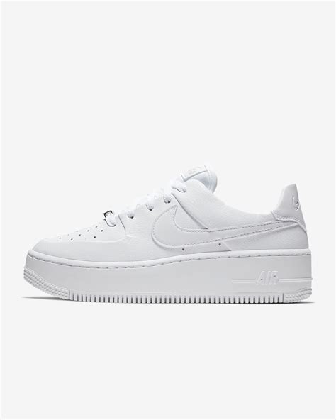 Nike Air Force 1 Sage Low Women's Shoe. Nike NL